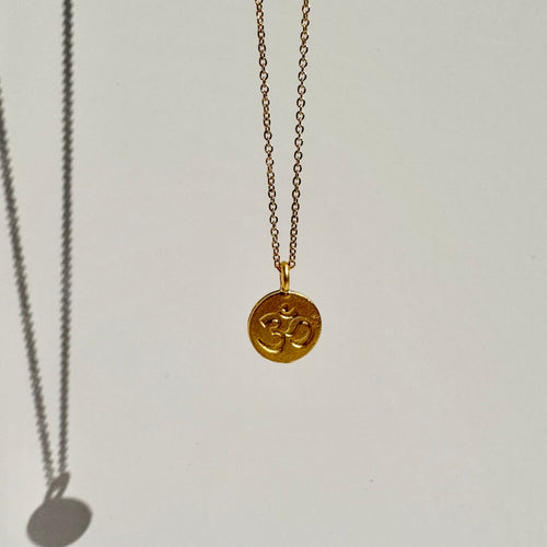Gold Om
